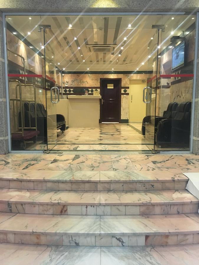 Al Meknan Hotel Medina ภายนอก รูปภาพ